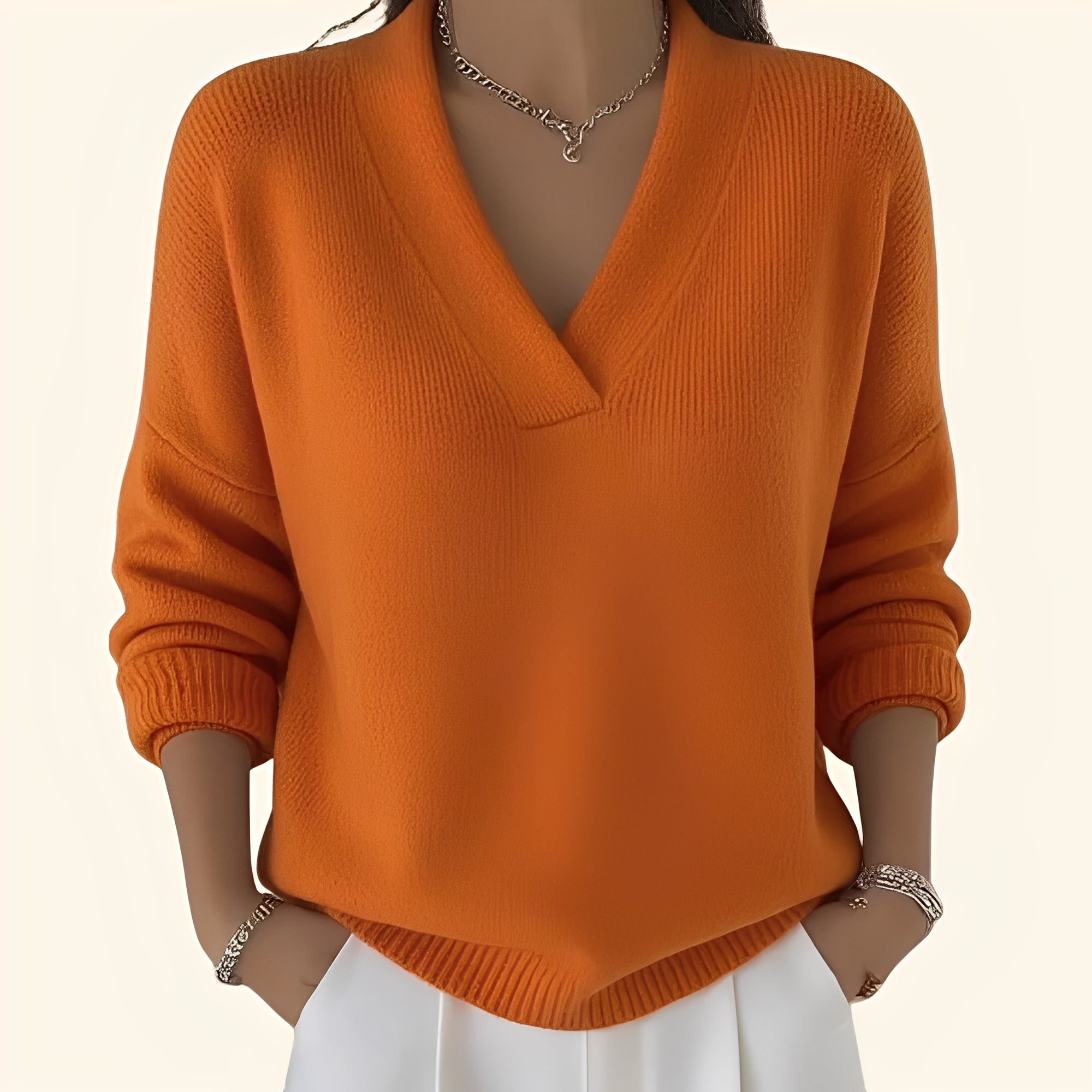 Maria – sweter z dekoltem w serek